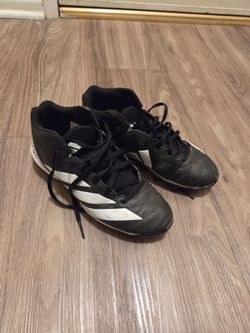 Football cleats