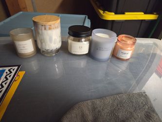 Lot of brand new candles