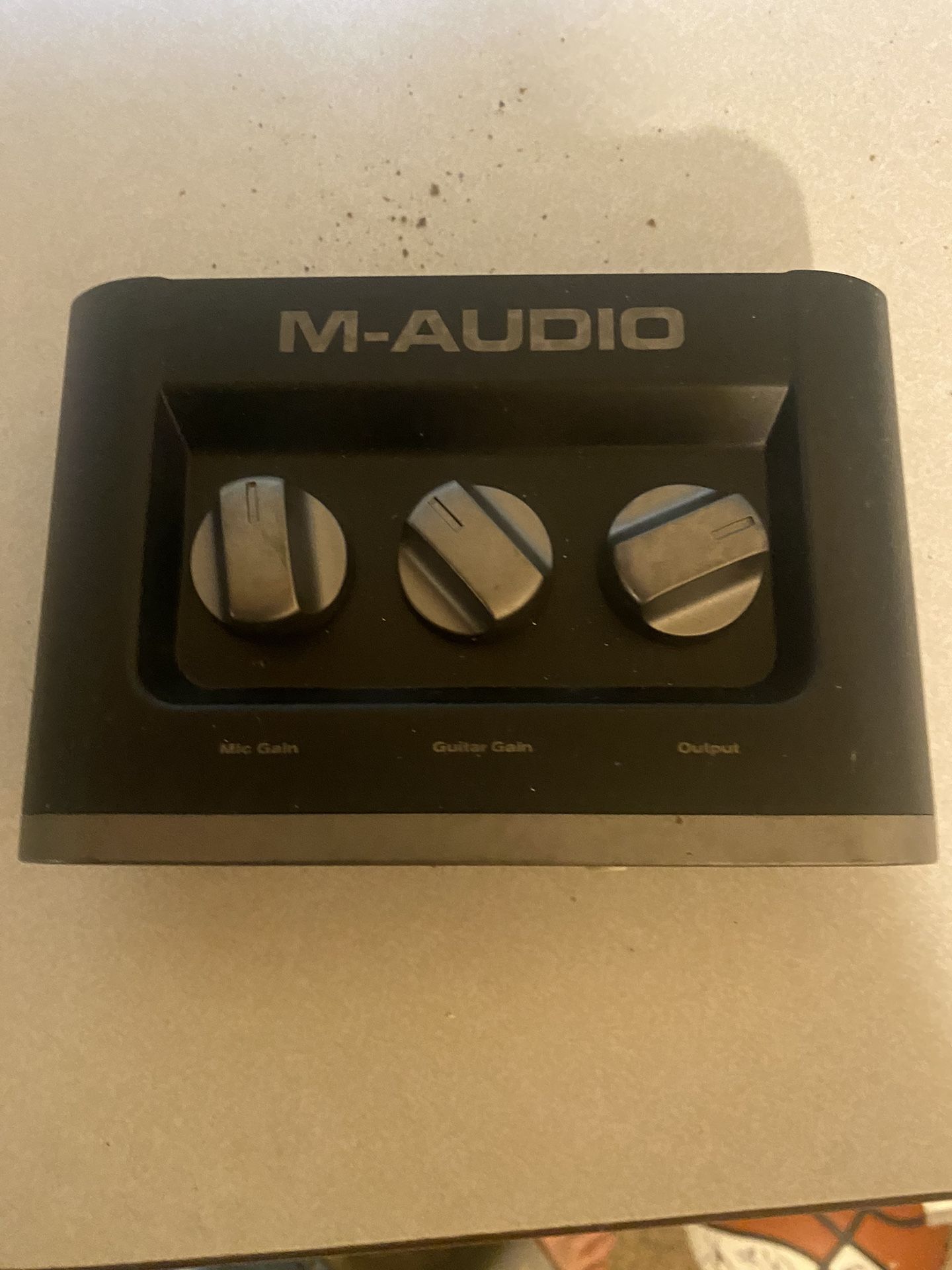 M AUDIO