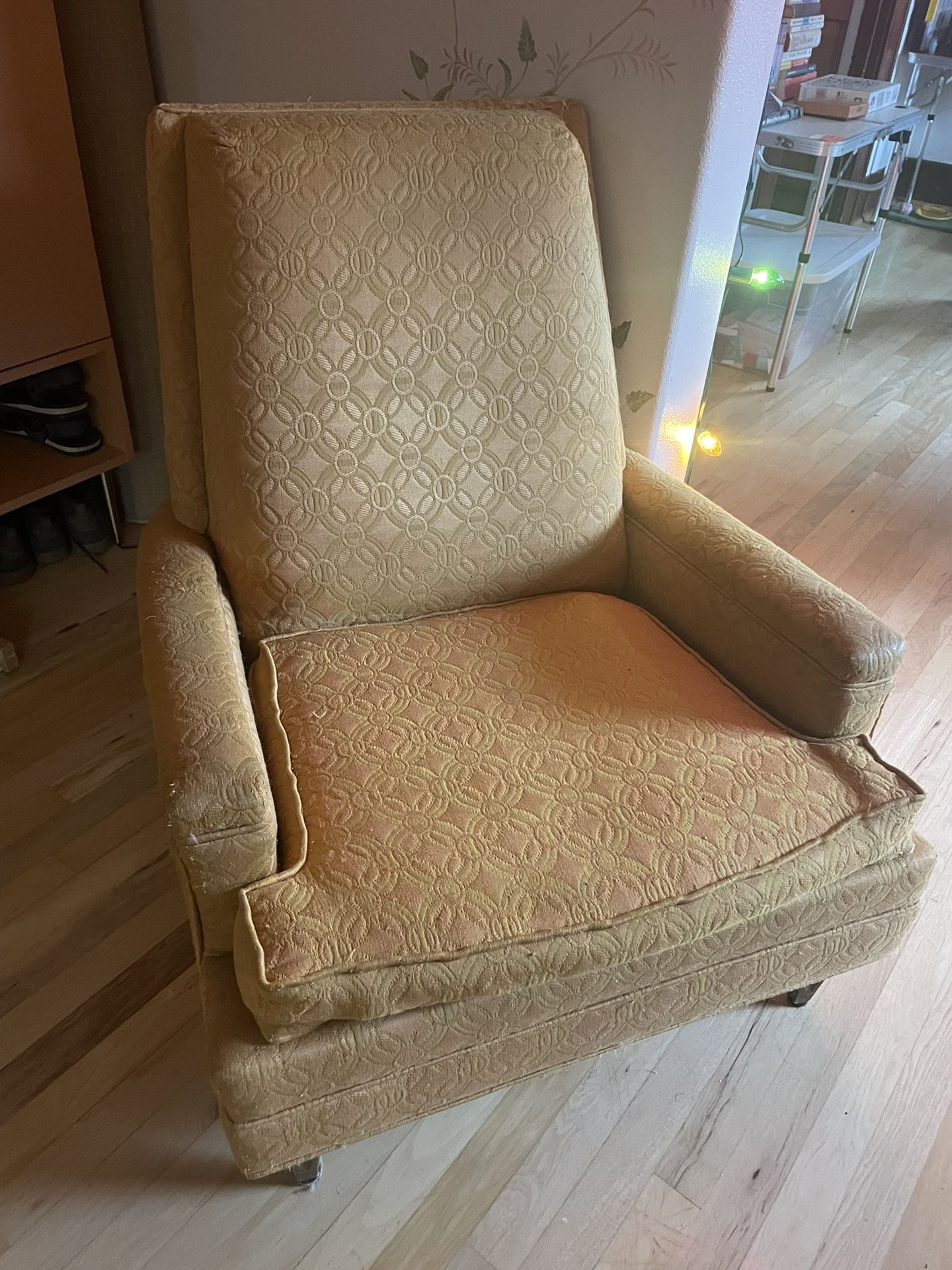 free armchair 