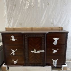 ‼️Sale‼️Cherry Oak Balint Server & Mirror(61" x 18" x 36"H)