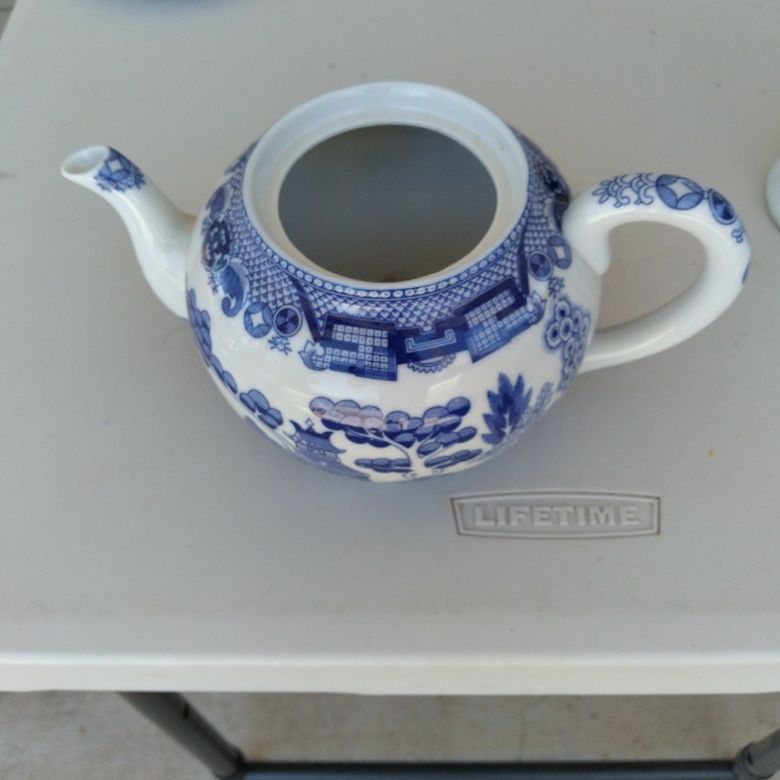 Teapotand Other Asorted Blue & White Dishes