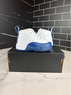 Ds Jordan 12 size 5C $70