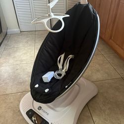 4moms mamaRoo Multi-Motion Baby Swing Smart Connectivity