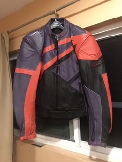 Teknik Jacket