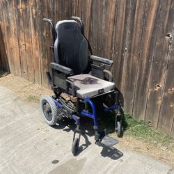 Wheelchair, Missing One Leg Rest, Free 