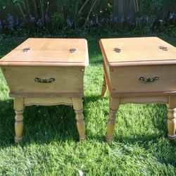 American Colonial Dough Box Side/End Tables