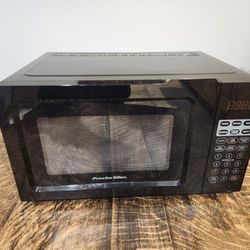 Apartment Sized Microwave ProctorSilex -  Micro Wave