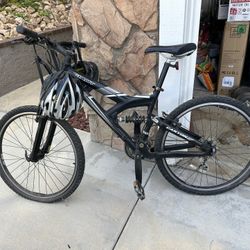 Giant Canyon Mountain Bike