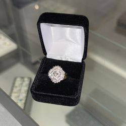 10k Yellow Gold Cluster Ring - 7.2g - Approx 1ct - Size 7