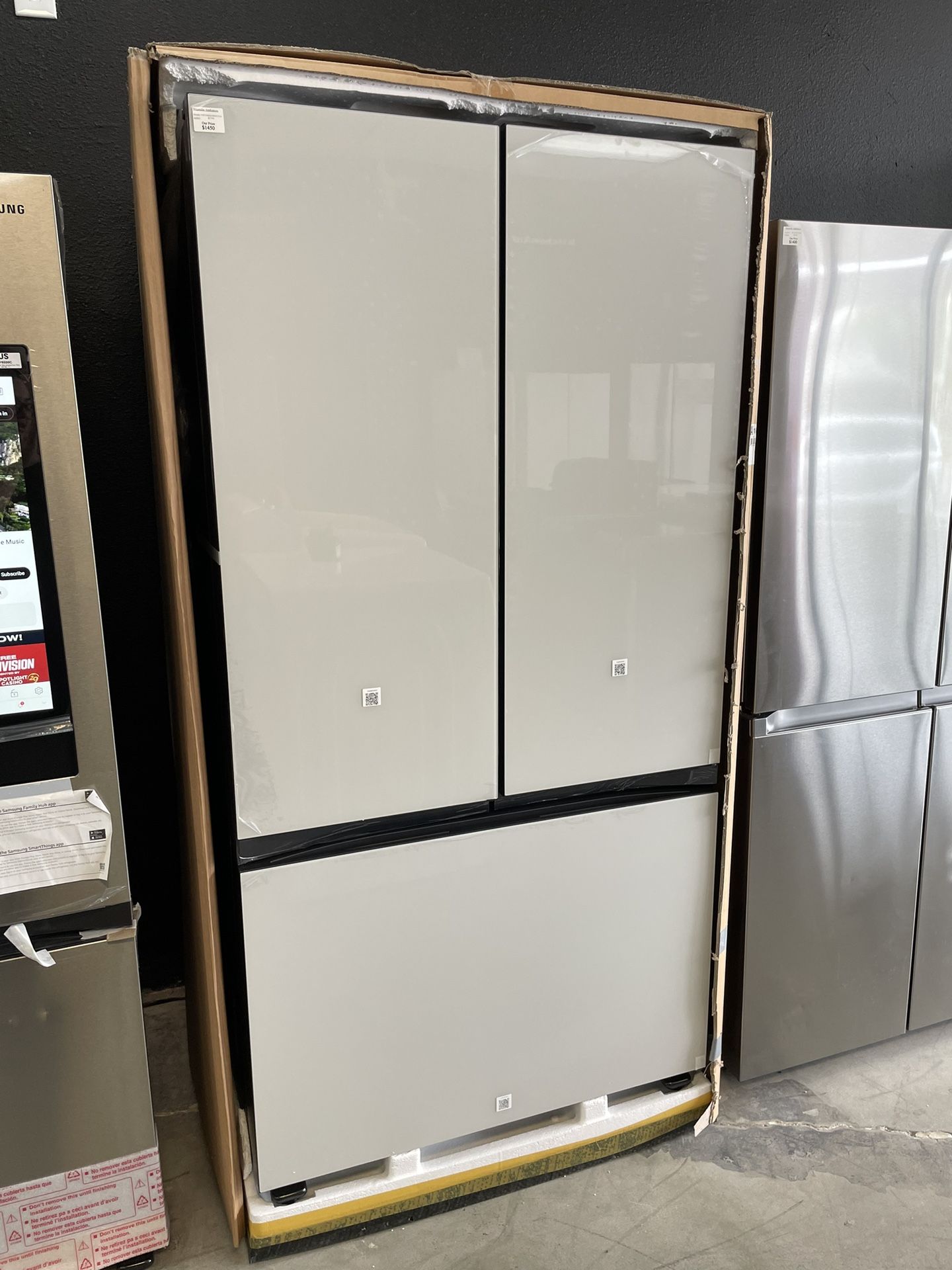 Samsung French Door Bespoke Counter Depth Refrigerator In White Glass