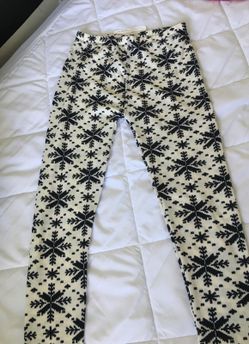 Girls leggings size S-M