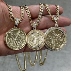 80.8 grams cuban necklace and cz pendant  -14k x5 gold plated-