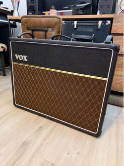 1999 Vox AC30/6TB Made in England – Celestion Alnico Blue Speakers – Korg Era