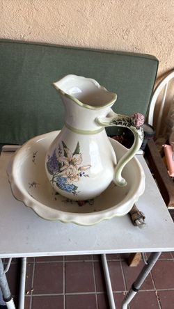 Wash Bowl And Jug (collectible)