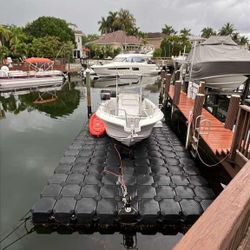 JETSKI + BOAT JET DOCK
