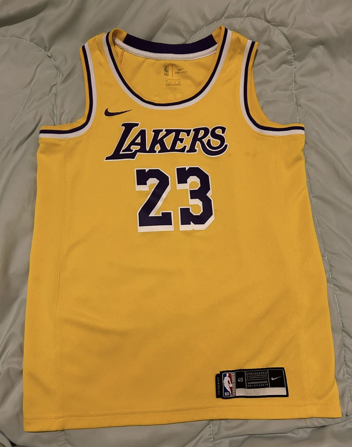 Authentic Lakers Jersey