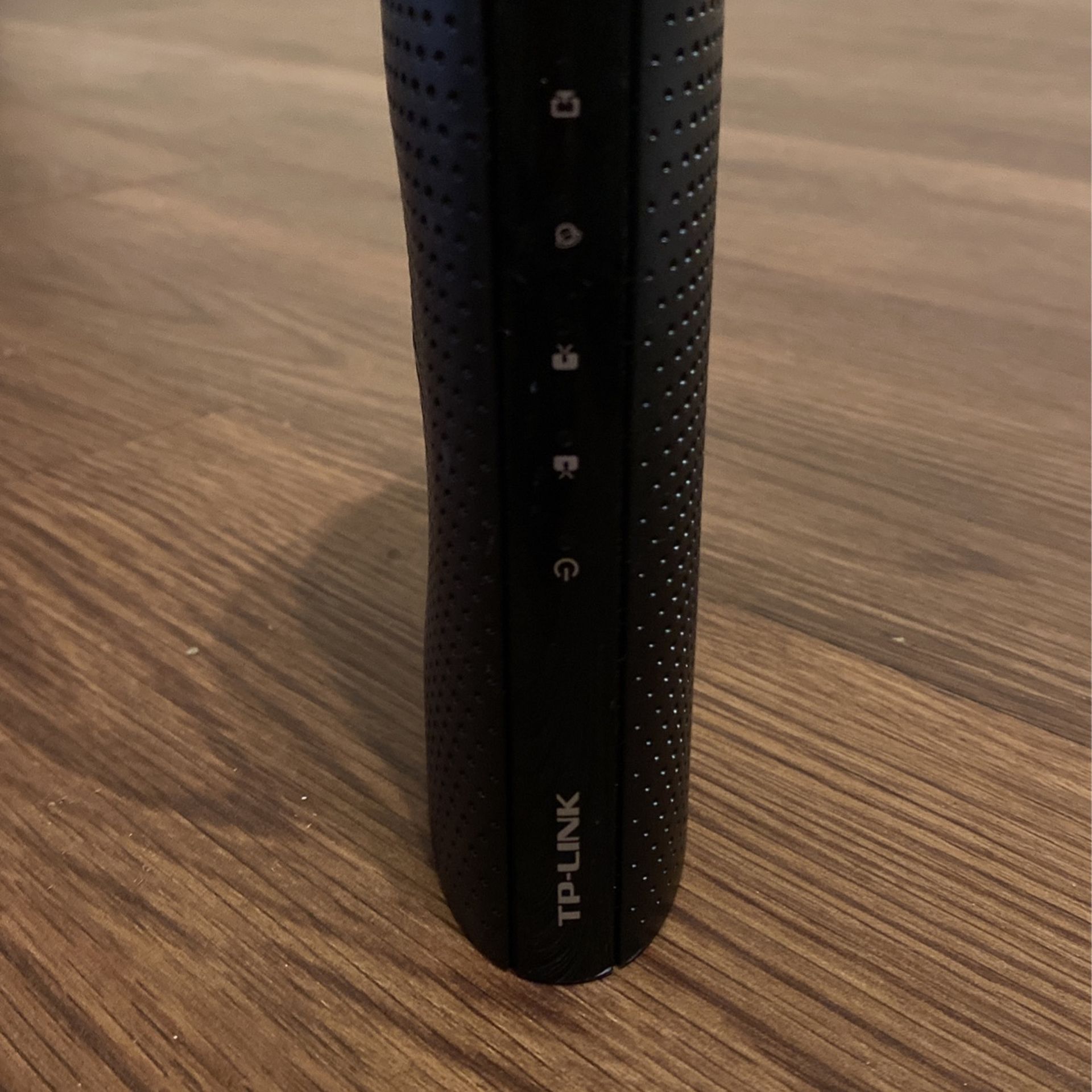 TP-Link TC-7620 DOCSIS 3.0 High Speed Cable Modem