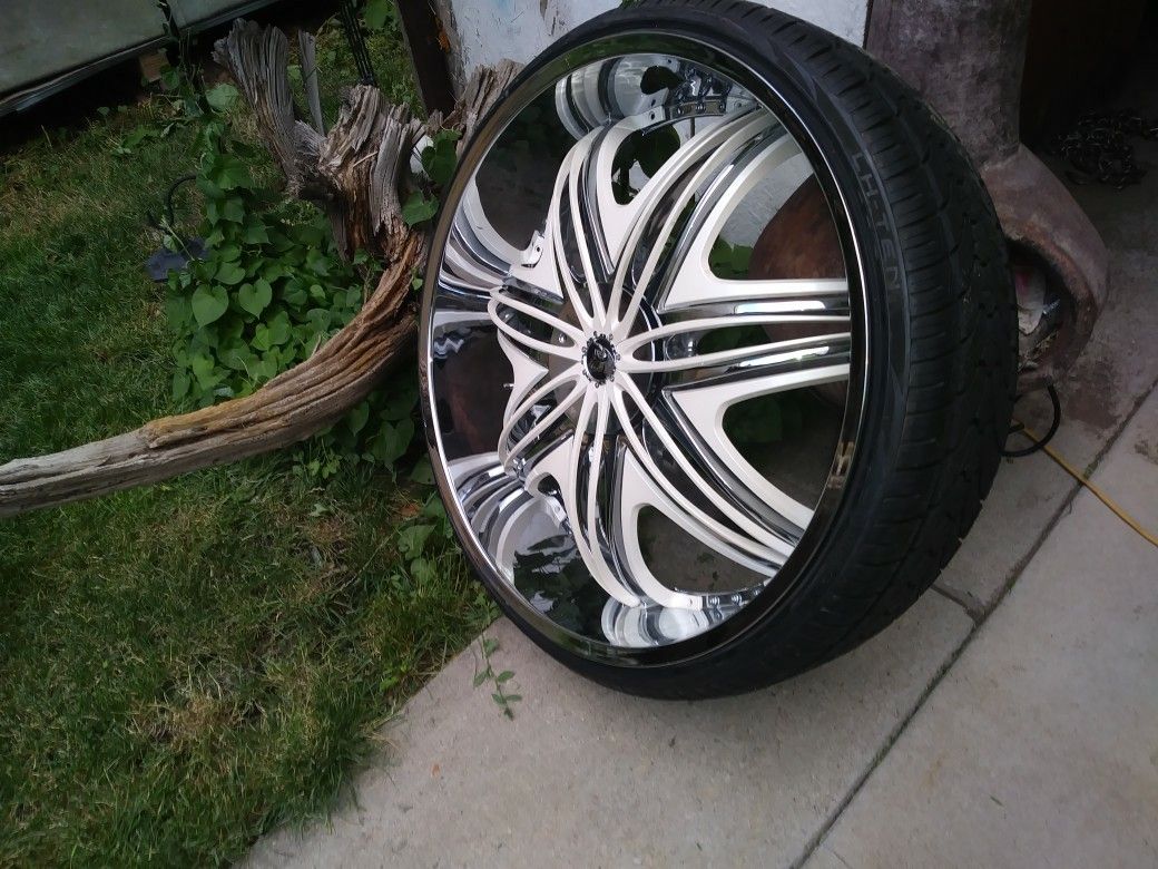 30 inch Diablos Morpheus 255/30z R30 103w xl Lionheart tires