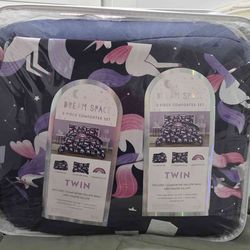 Twin Comforter Set