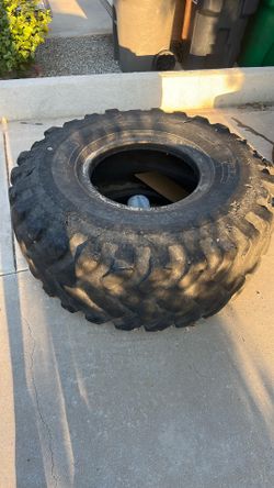 600 lb Tractor Tire