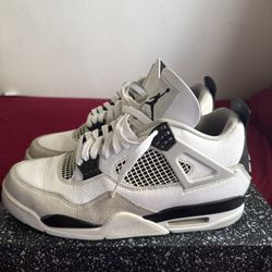 Jordan 4 Military Blacks, Size US 11
