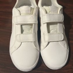 Brand New No Box Size 2 Y Nikes