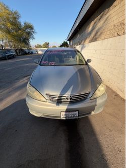 2005 toyota Camry le