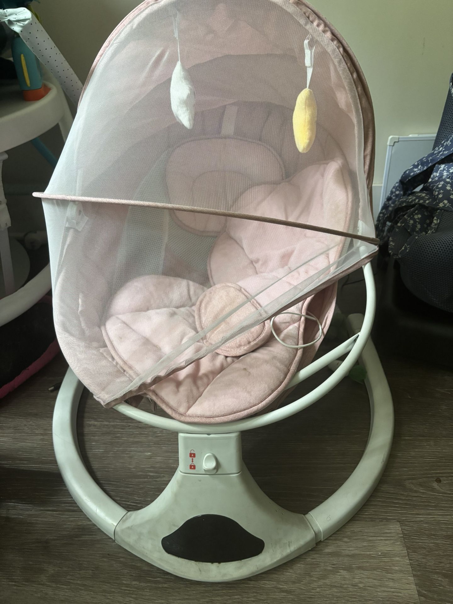 Swinging Chair