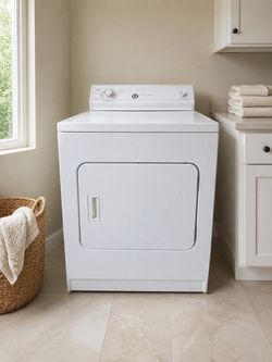 Like NEW Whirlpool Heavy-Duty Extra-Large Capacity Electric Dryer – Works Great