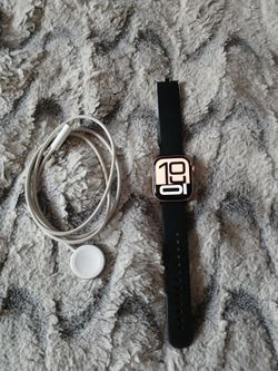 APPLE WATCH 11 with Charger