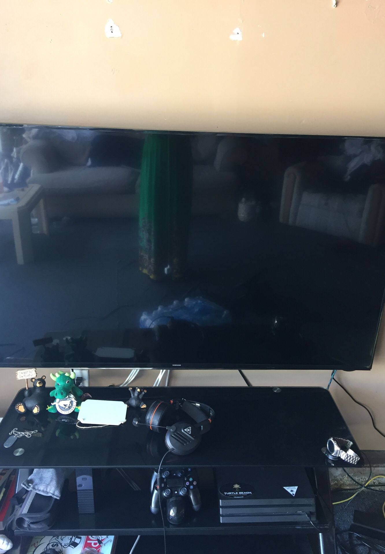 60” Samsung HD TV with TV Stand and connections.