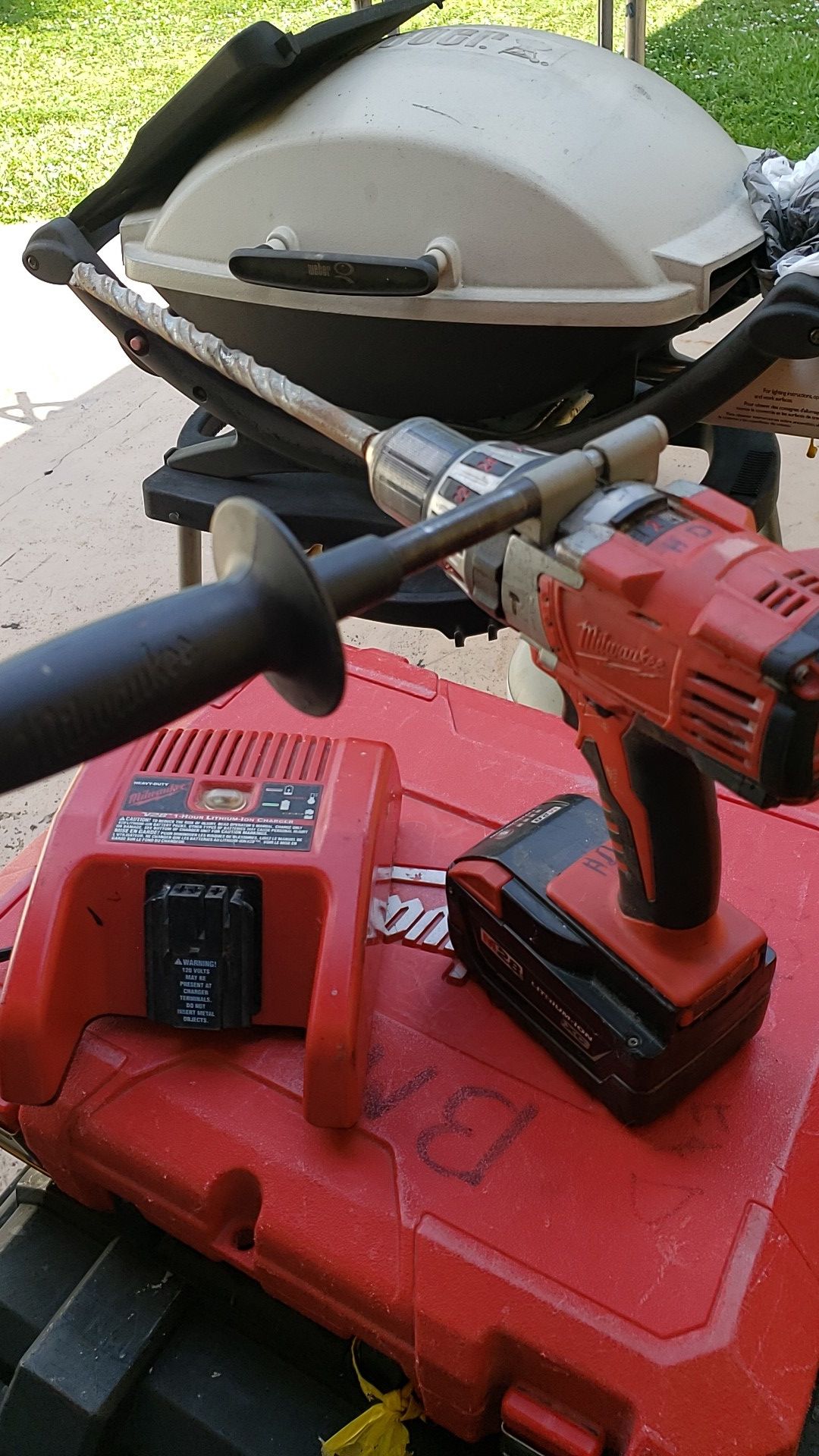 Milwaukee 28 volt hammer drill $90 firm