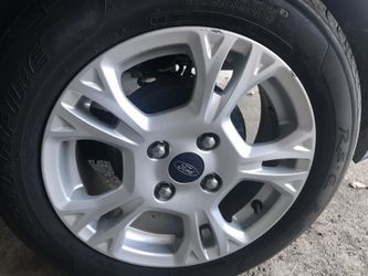 Rines con llantas, ford fiesta