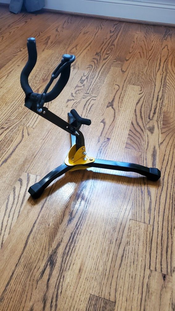 Tenor Sax Stand