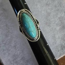 TURQUOISE BLUE HOWLITE  POLISHED BOHO NAVAJO TREND ON NEW SIZE 7 RING