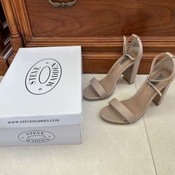 Size 8, Steve Madden Women’s Tan high heel sandals