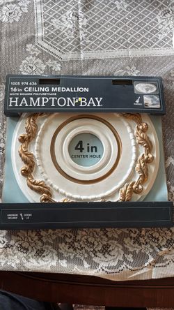 Ceiling medallion