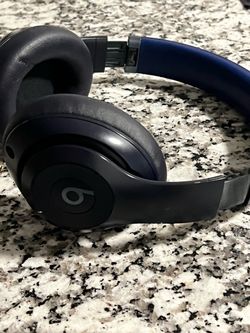 Beats Over-Ear Headphones Navy Blue
