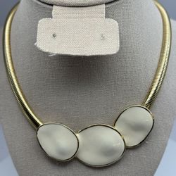 Vintage 1980s Gold Snake Chain Cream Enamel Collar Necklace