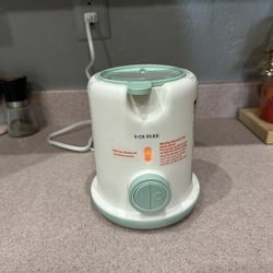 Baby Bottle Warmer. 