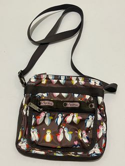 A Very Rare Vintage LeSportsac Penguin Print Crossbody Purse Handbag! NEW!