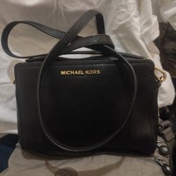 Black Michael Kors Crossbody $100