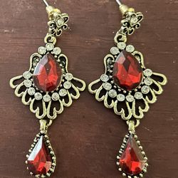 Big Jewelry Lot vintage to now earrings, bracelets, necklaces, pens, rings pounds gold silver