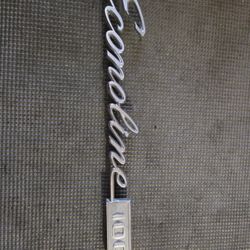 Ford Econoline 100 Emblem