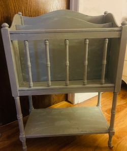 Vintage magazine holder