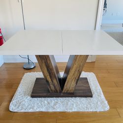 Elegant Dining Set with Stylish Bench – Comfort Meets Functionality