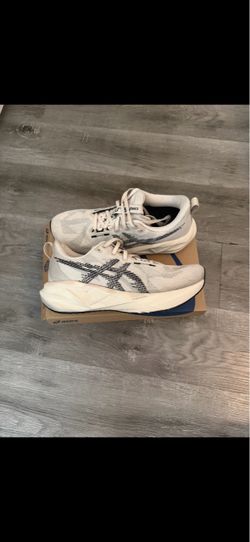 Asics Running Shoes Size 8