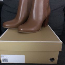 Michael Kor Women’s Boots 7.5