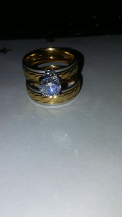 I have a beautiful wedding ring set